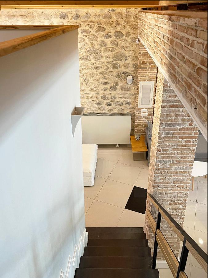 Blue Domino Luxury City Villa パトラ エクステリア 写真
